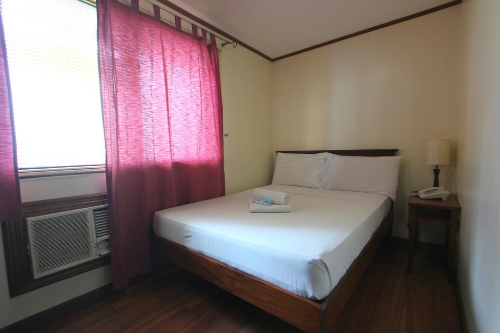 Isabelle Royale Makati Hotel Makati City Kamer foto